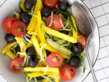 Zoodles au concombre grec