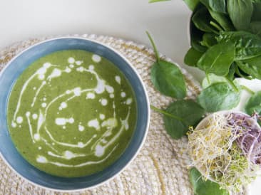 Soupe aux courgettes et aux épinards