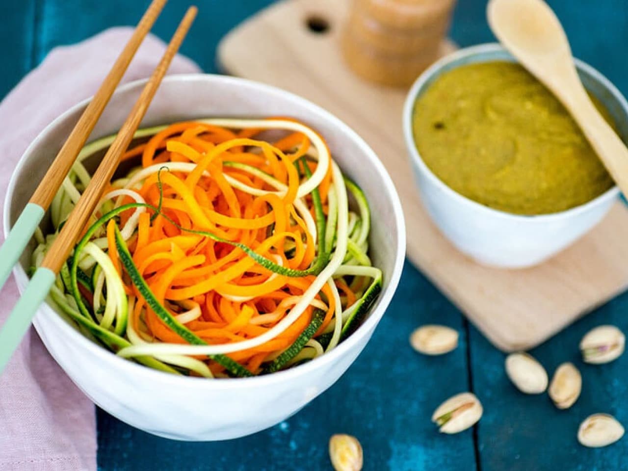 Zoodles with pistachio pesto