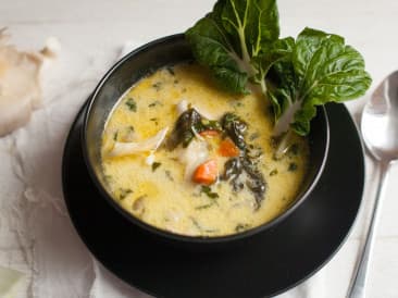 Soupe au poulet shiitake au wakame