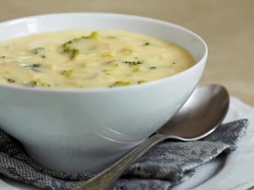 Soupe au fromage au brocoli