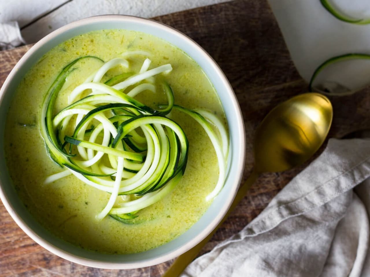 Thai coconut soup with zucchini noodles
