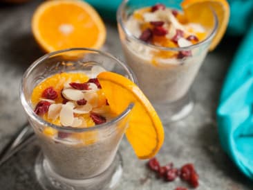 Sinaasappel-cranberry chia pudding