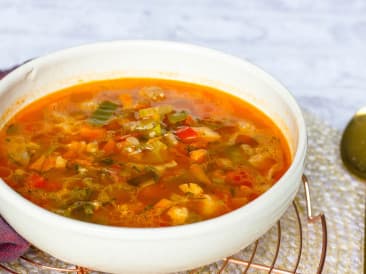 Goedgevulde tomatensoep met balletjes