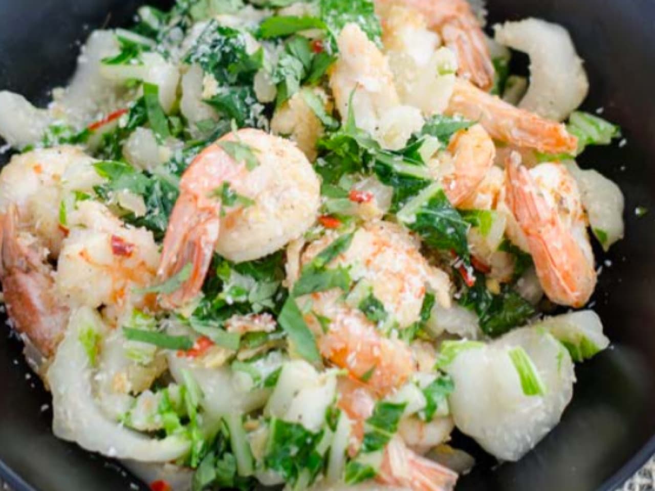 Crevettes au bok choy et au gingembre