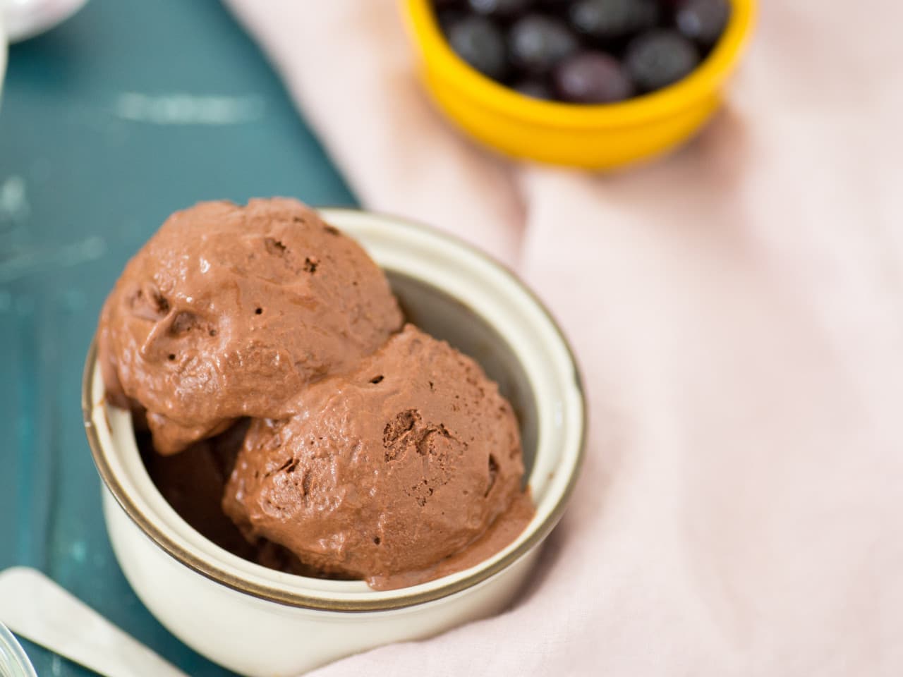 Glace au chocolat et à l'avocat