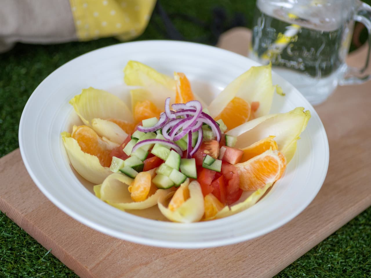 Fresh chicory salad