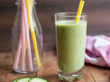 Paleo breakfast smoothie with pear