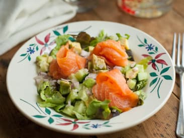 Avocado zalm ontbijtsalade