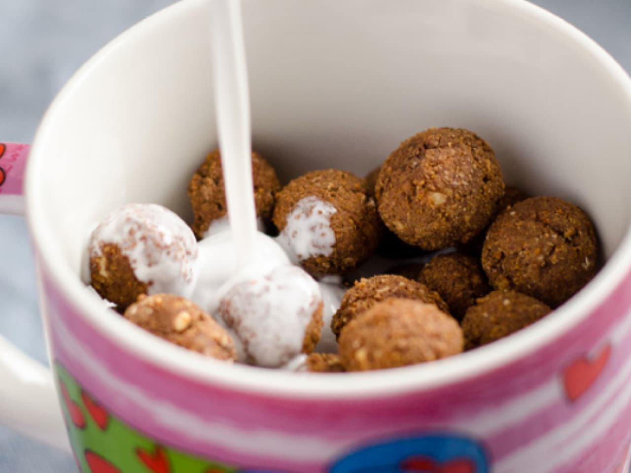 Chocolate balls in a coconut bath
