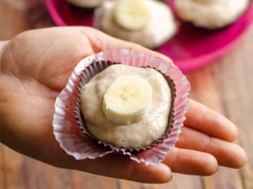 Chococups con crema de plátano