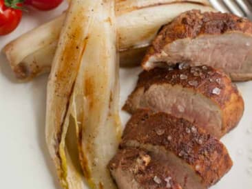 Pork tenderloin with spicy cocoa rub