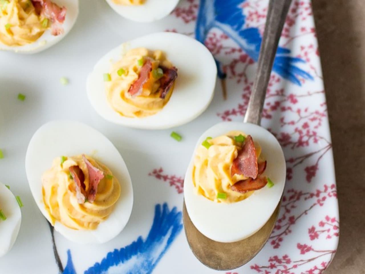Stuffed eggs with bacon