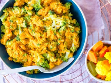 Sweet potato-broccoli mash with an Indian twist