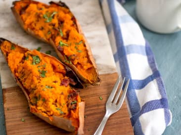 Batata al horno con tocino