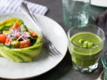 Recette de salade d'herbes à l'avocat