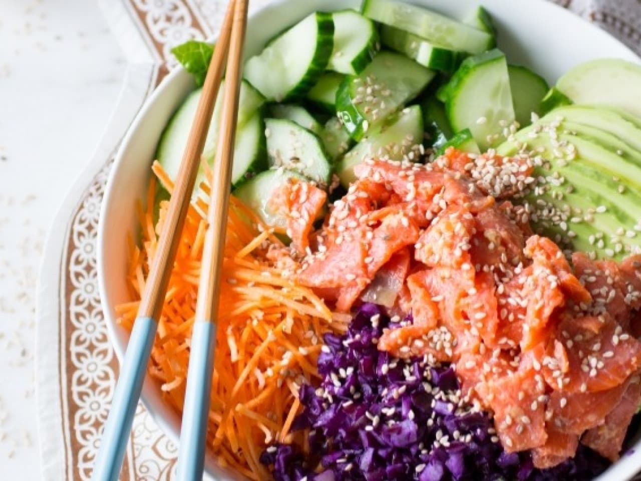 Poké Bowl con Salmón