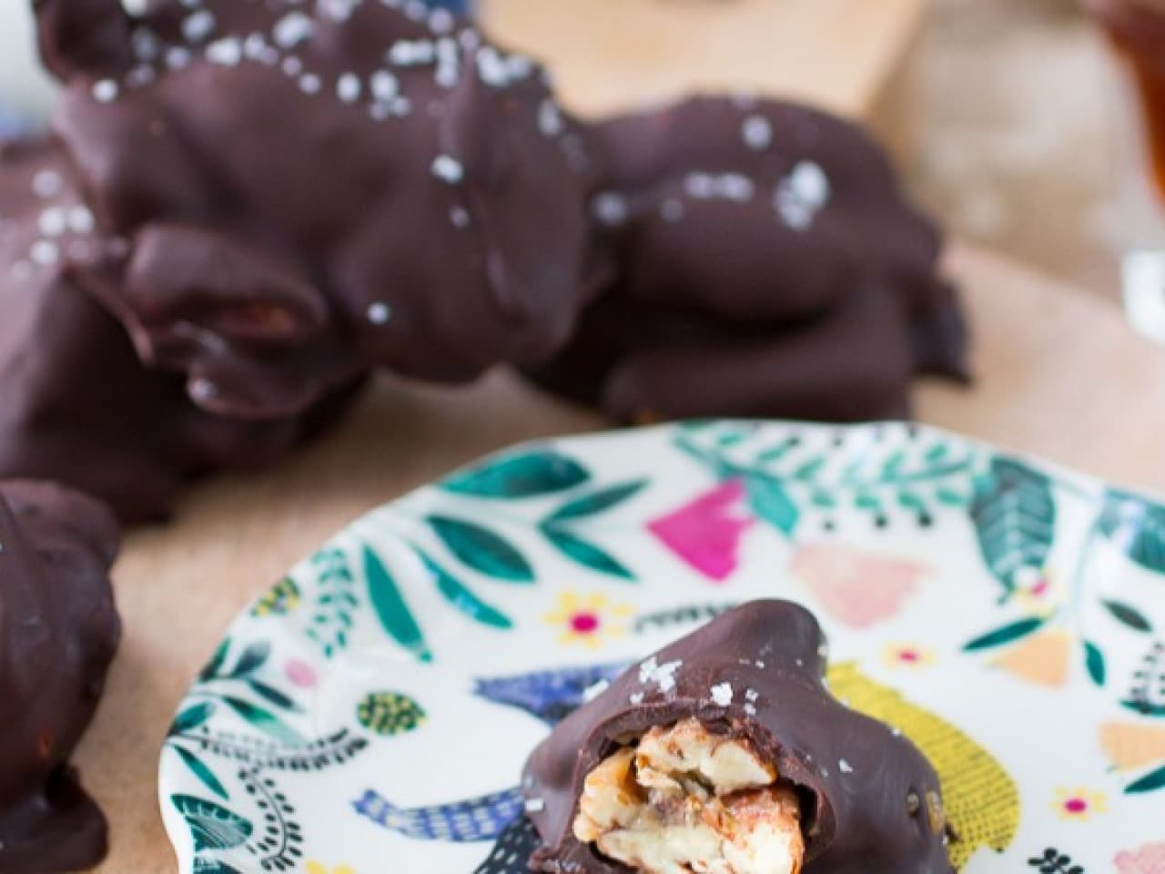 Pecan salted caramel bites