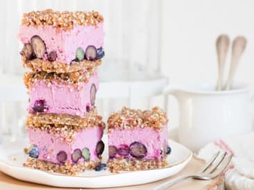 Fruity cheesecake sandwiches