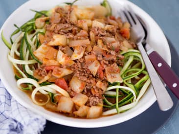Venkel-gehaktsaus met zoodles