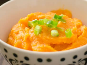Carrot-parsnip puree with ginger