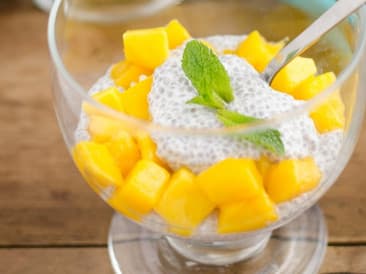Pudin de coco con mango de chía