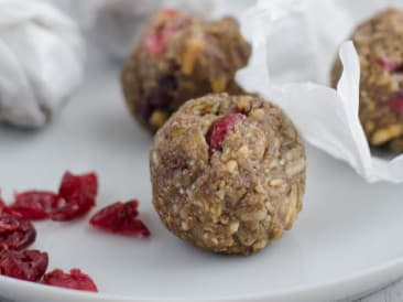 Healthy snack balls