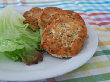 Salmon burgers with celery