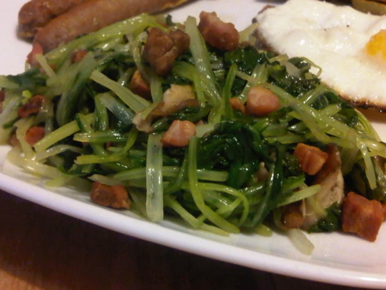 Rapini with shiitake and bacon