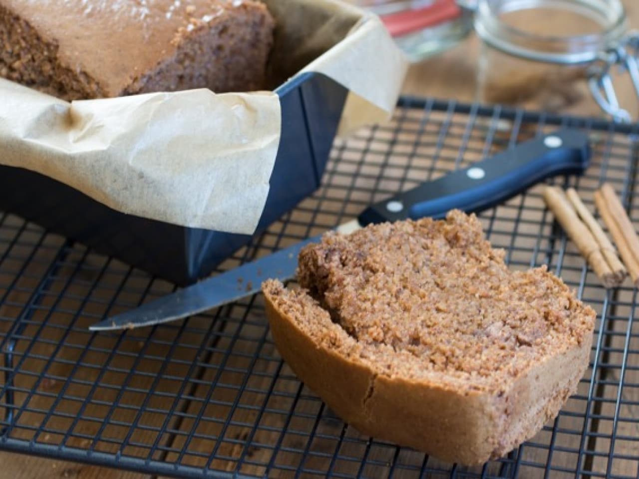Paleo-Zimt-Mandel-Brot