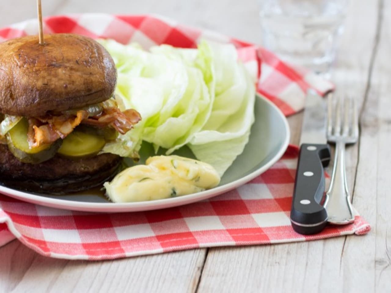 La única hamburguesa paleo real