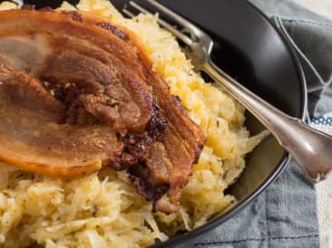 Sauerkraut mash with bacon