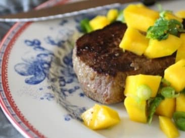 Steak japonais avec salsa à la mangue