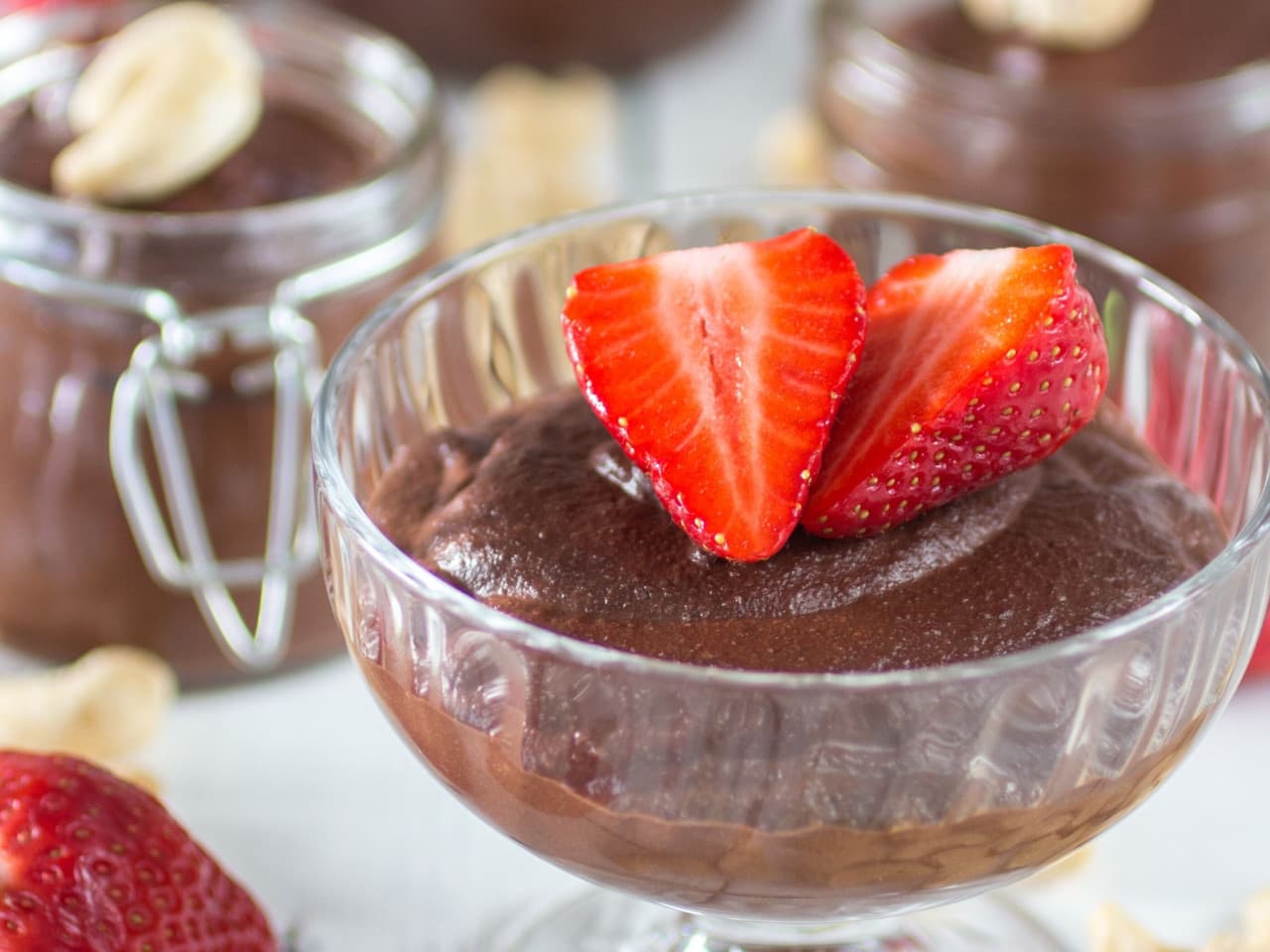 Mousse au chocolat et aux fraises