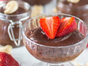 Mousse au chocolat et aux fraises