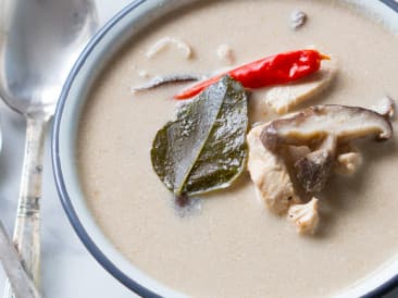 Olla de cocción lenta Tom Kha Gai