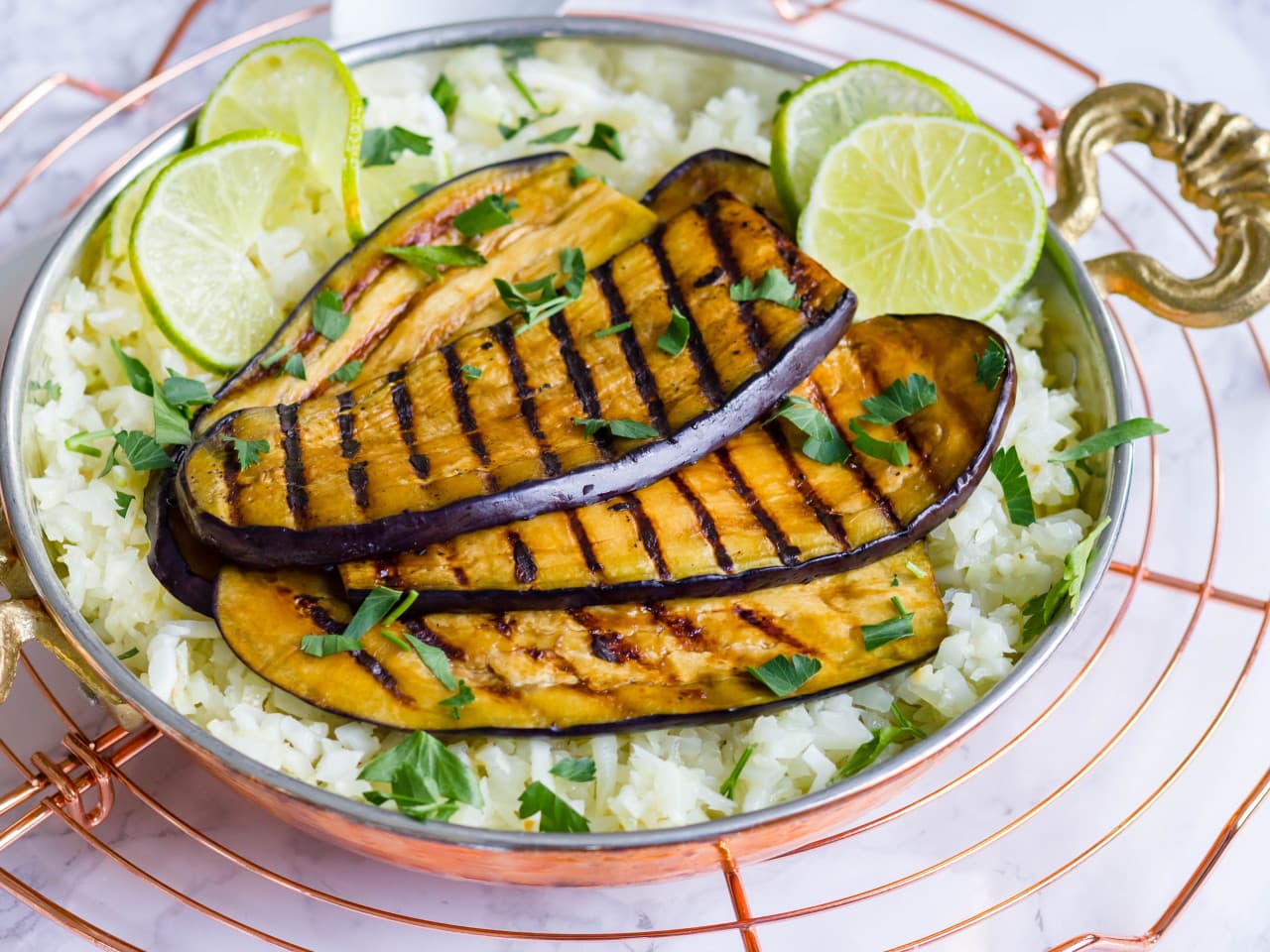 Teriyaki-Aubergine mit Blumenkohlreis