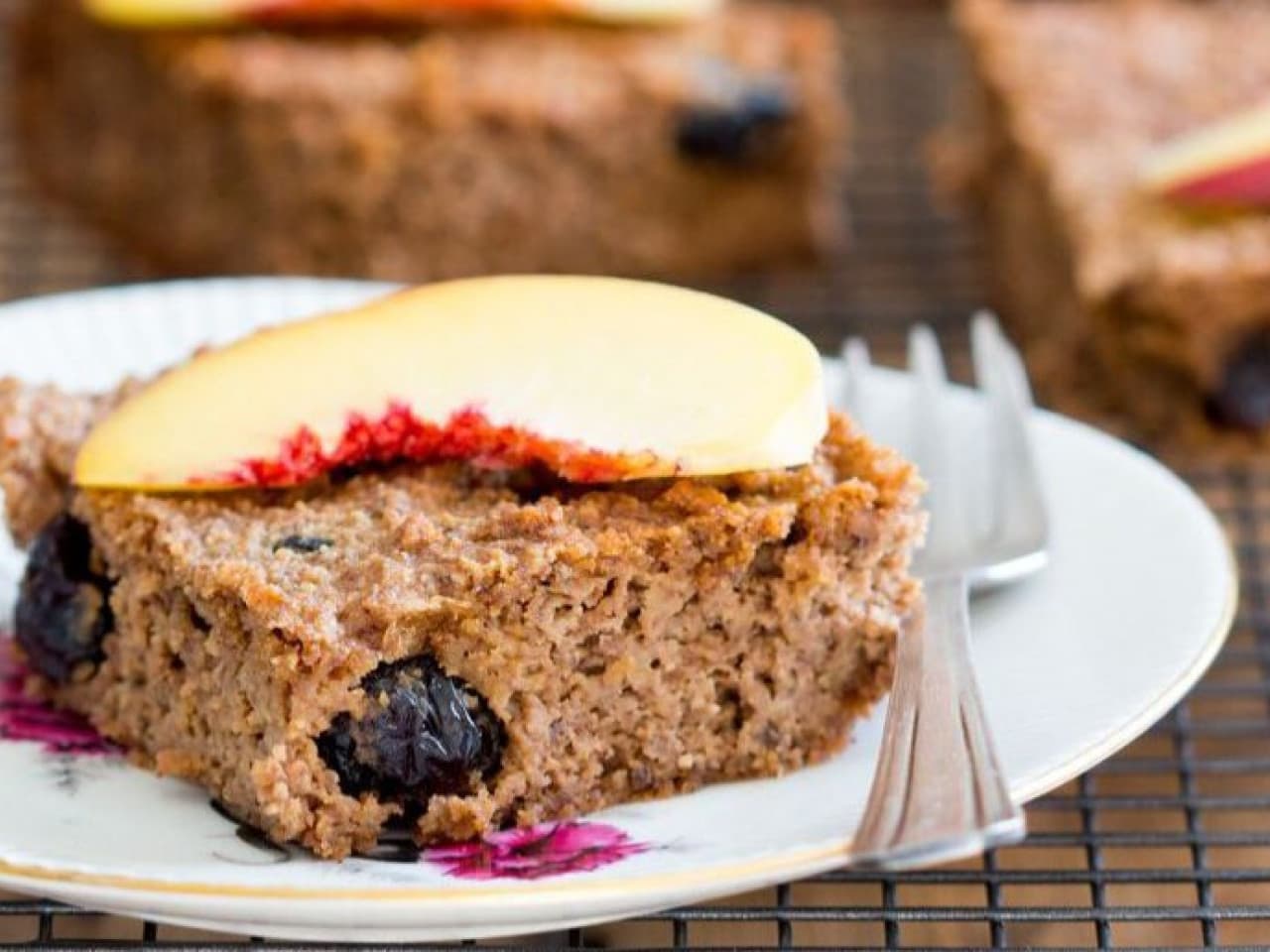 Pecan peach blondie