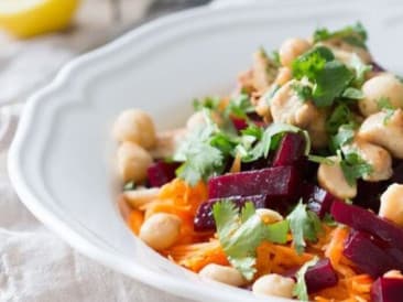 Ensalada de pollo y macadamia