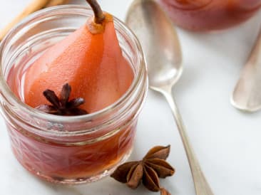 Stewed pears with star anise