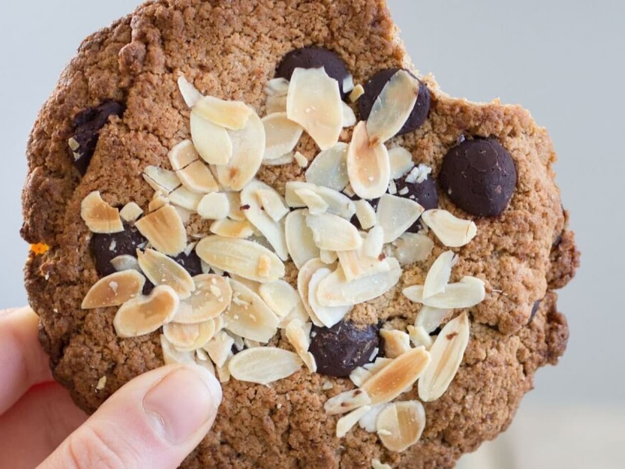 Galletas de chocolate con almendras