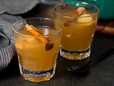 Spiced apple juice