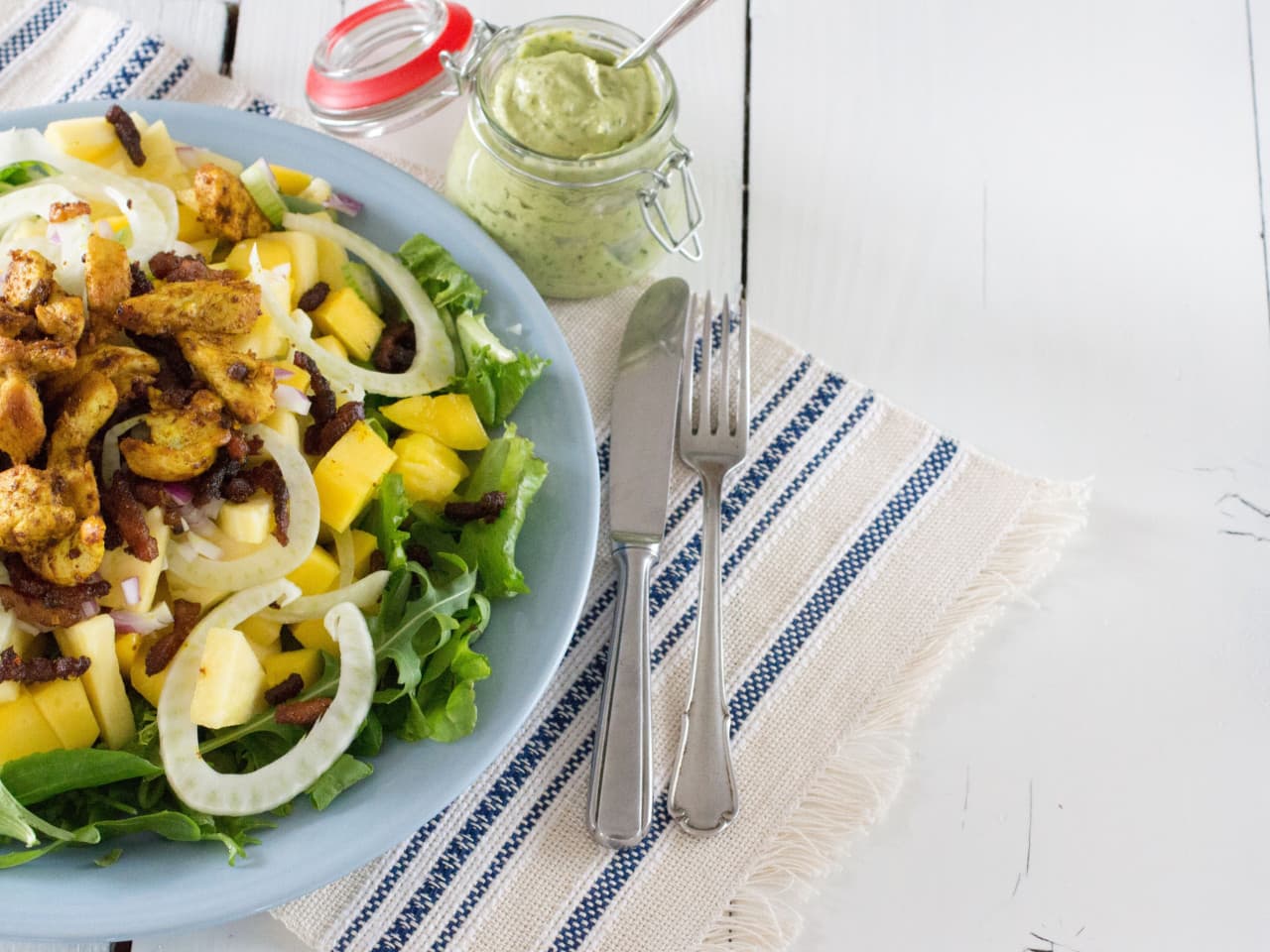 Mega ensalada de pollo