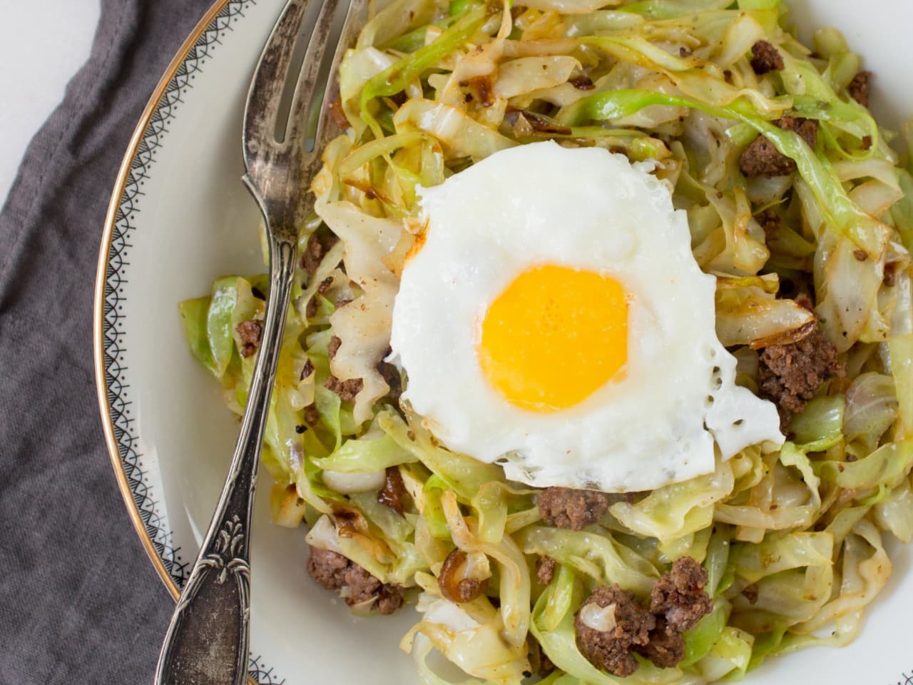 Plat de viande hachée au chou