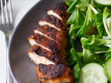 Chicken piri piri with salad
