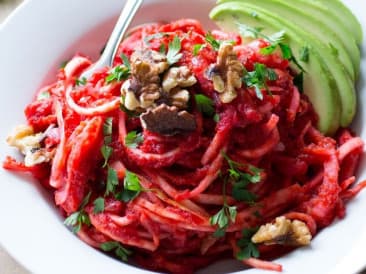 Vega pasta with tomato sauce