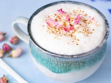 Almond Chai Latté with rose buds