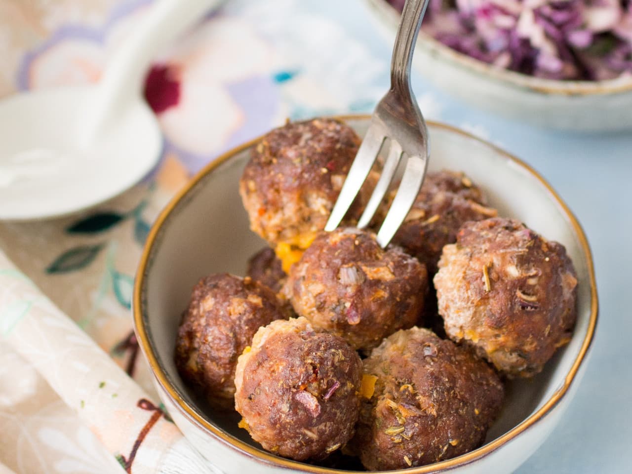 Gehaktballetjes met frambozensaus