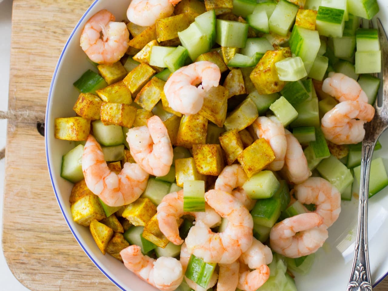 Ensalada de camarones y camote