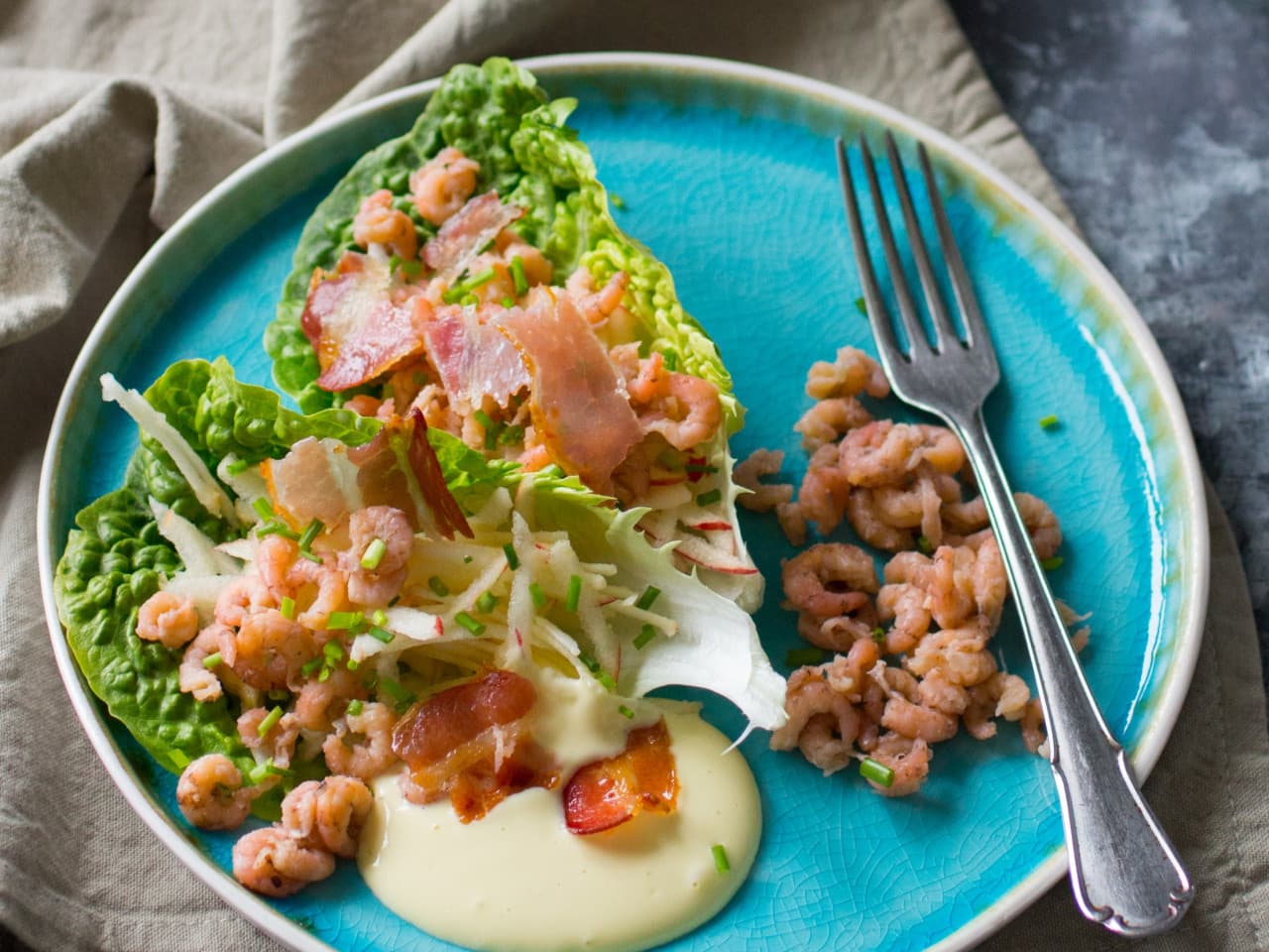 Cóctel de camarones con tocino